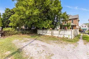 423 Deer Ln, Rochester, PA 15074 - Photo 24