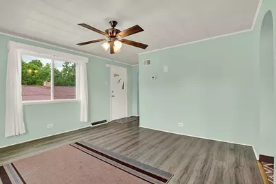 843 Main St, Vanderbilt, PA 15486 - Photo 12