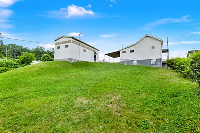 843 Main St, Vanderbilt, PA 15486 - Photo 6