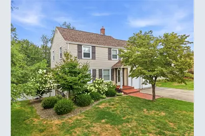 274 S Oakdale Ave, Hermitage, PA 16148 - Photo 1