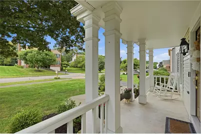 214 Thornwood Ct, Moon/Crescent Twp, PA 15108 - Photo 8