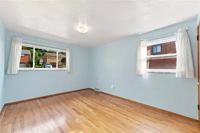 1276 Raven Dr, Scott Township, PA 15243 - Photo 12