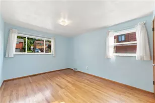 1276 Raven Dr, Scott Township, PA 15243 - Photo 12