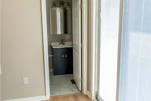 718 W Pittsburgh St, Greensburg, PA 15601 - Photo 10