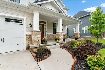 321 Crest Ln, Adams Township, PA 16046 - Photo 4