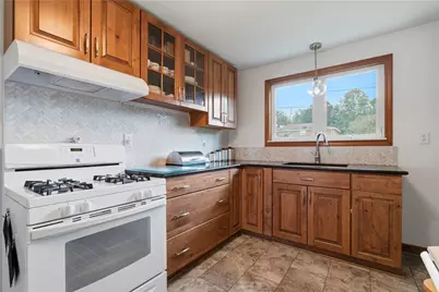 1738 Raymond Ave, Latrobe, PA 15650 - Photo 8