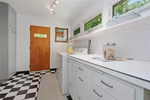 2349 James Dr, Pittsburgh, PA 15237 - Photo 12