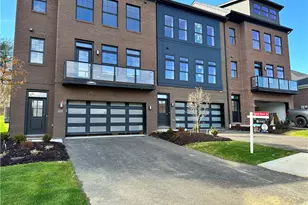 402 Magnolia Dr, Peters Township, PA 15367 - Photo 1