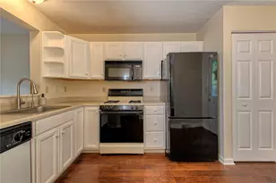 112 Winston Way, Greensburg, PA 15601 - Photo 10