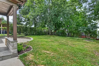 529 Hillcrest Place, Pittsburgh, PA 15216 - Photo 38