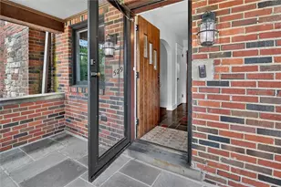 529 Hillcrest Pl, Pittsburgh, PA 15216 - Photo 4