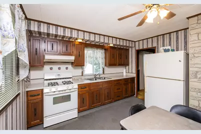 1923 Rhode Island Avenue, Hopewell Township, PA 15001 - Photo 12