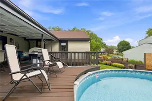 2890 Amy Dr, South Park, PA 15129 - Photo 18
