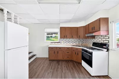 698 High Street, California, PA 15419 - Photo 4
