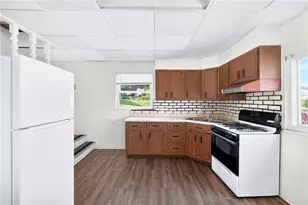 698 High St, California, PA 15419 - Photo 4