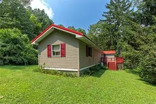 1021 Pine Blvd, Dunbar Township, PA 15431 - Photo 4