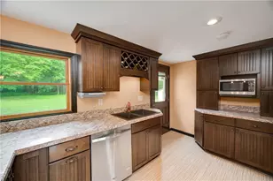 407 N Liberty Rd, Liberty Township, PA 16127 - Photo 18