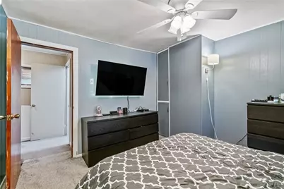751 Sixth St, Pitcairn, PA 15140 - Photo 20