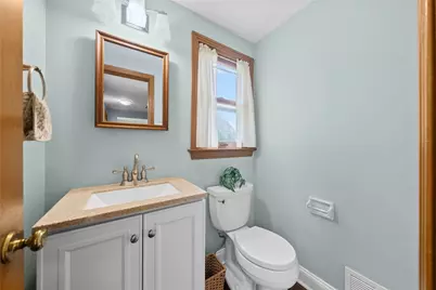 1249 Cairn Dr, Bethel Park, PA 15102 - Photo 4