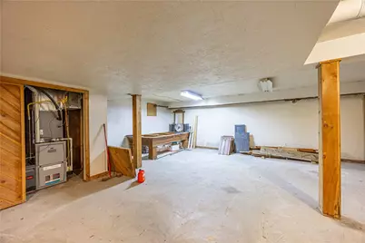 2035 Aurora Dr, New Kensington, PA 15068 - Photo 20