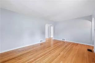 176 Dutch Ln, Hermitage, PA 16148 - Photo 4