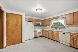 2065 Prospect Rd, Franklin Township, PA 16052 - Photo 6