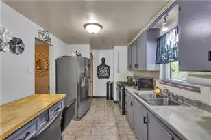 2709 Blackridge, Pittsburgh, PA 15235 - Photo 12