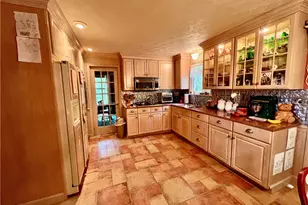 297 Lake Rd, Wilmington Township, PA 16156 - Photo 12