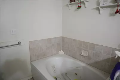 521 Pike Run Dr, W Pike Run Twp, PA 15427 - Photo 14