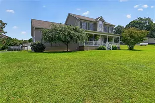 1013 Marshall Heights Rd, Burrel-Blacklick, PA 15717 - Photo 2