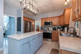 740 Muirfield Dr, Hempfield Township, PA 15601 - Photo 10