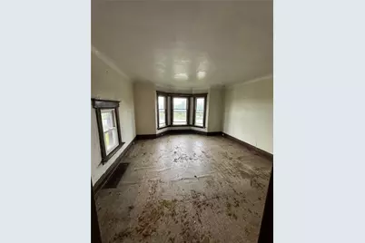 9805 Meadville St, Cranesville Boro, PA 16410 - Photo 4