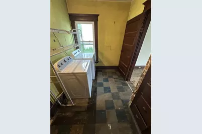 9805 Meadville St, Cranesville Boro, PA 16410 - Photo 10