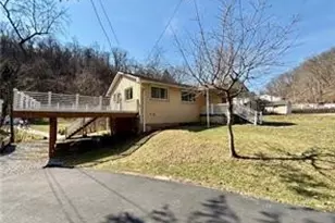 945 Stanton Ave, Pittsburgh, PA 15209 - Photo 2