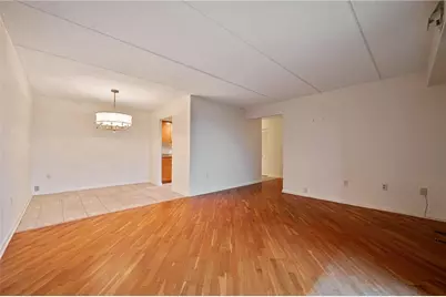5600 Munhall Rd #507, Pittsburgh, PA 15217 - Photo 8
