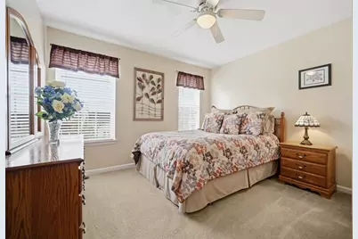 1014 Grey Fox Circle, Collier Township, PA 15017 - Photo 14
