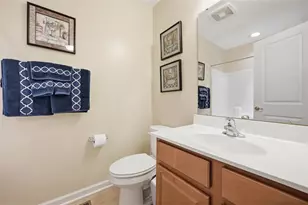 1014 Grey Fox Cir, Collier Township, PA 15017 - Photo 10