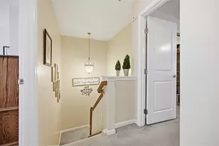 1014 Grey Fox Cir, Collier Township, PA 15017 - Photo 8