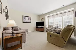 1014 Grey Fox Cir, Collier Township, PA 15017 - Photo 26