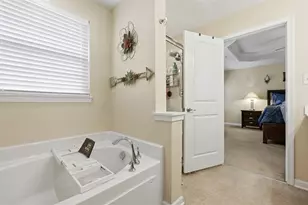 1014 Grey Fox Cir, Collier Township, PA 15017 - Photo 22