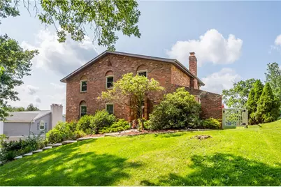 190 Delaware Trl, Peters Township, PA 15367 - Photo 2