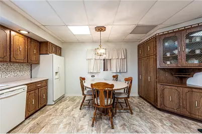 512 Pennsylvania Ave, Connellsville, PA 15631 - Photo 14