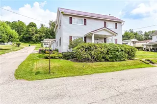 512 Pennsylvania Ave, Connellsville, PA 15631 - Photo 2