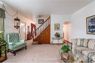 512 Pennsylvania Ave, Connellsville, PA 15631 - Photo 6
