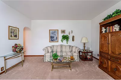 512 Pennsylvania Ave, Connellsville, PA 15631 - Photo 8