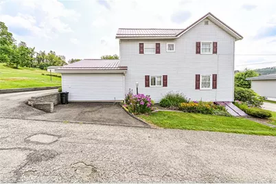 512 Pennsylvania Ave, Connellsville, PA 15631 - Photo 4