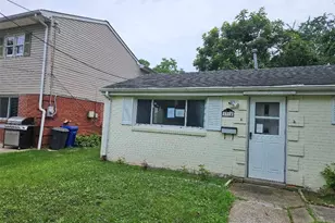 1374 Terrace St, Bridgeville, PA 15017 - Photo 2
