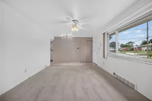 317 Laurel Dr, Pittsburgh, PA 15236 - Photo 10