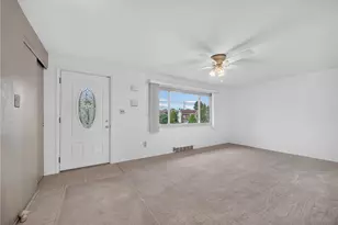 317 Laurel Dr, Pittsburgh, PA 15236 - Photo 8