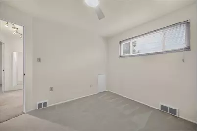 317 Laurel Dr, Pittsburgh, PA 15236 - Photo 28